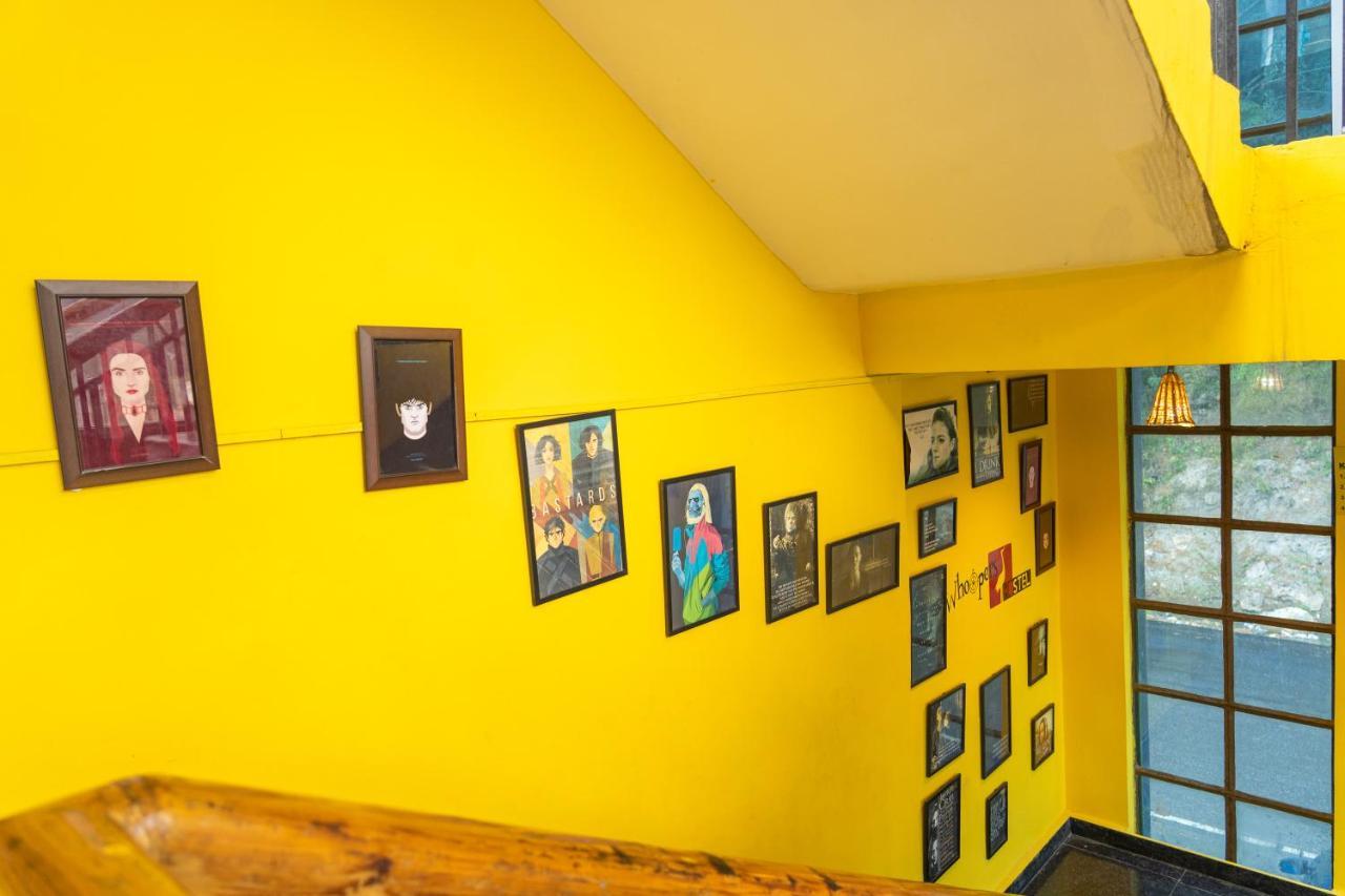 Whoopers Hostel Kasol Esterno foto