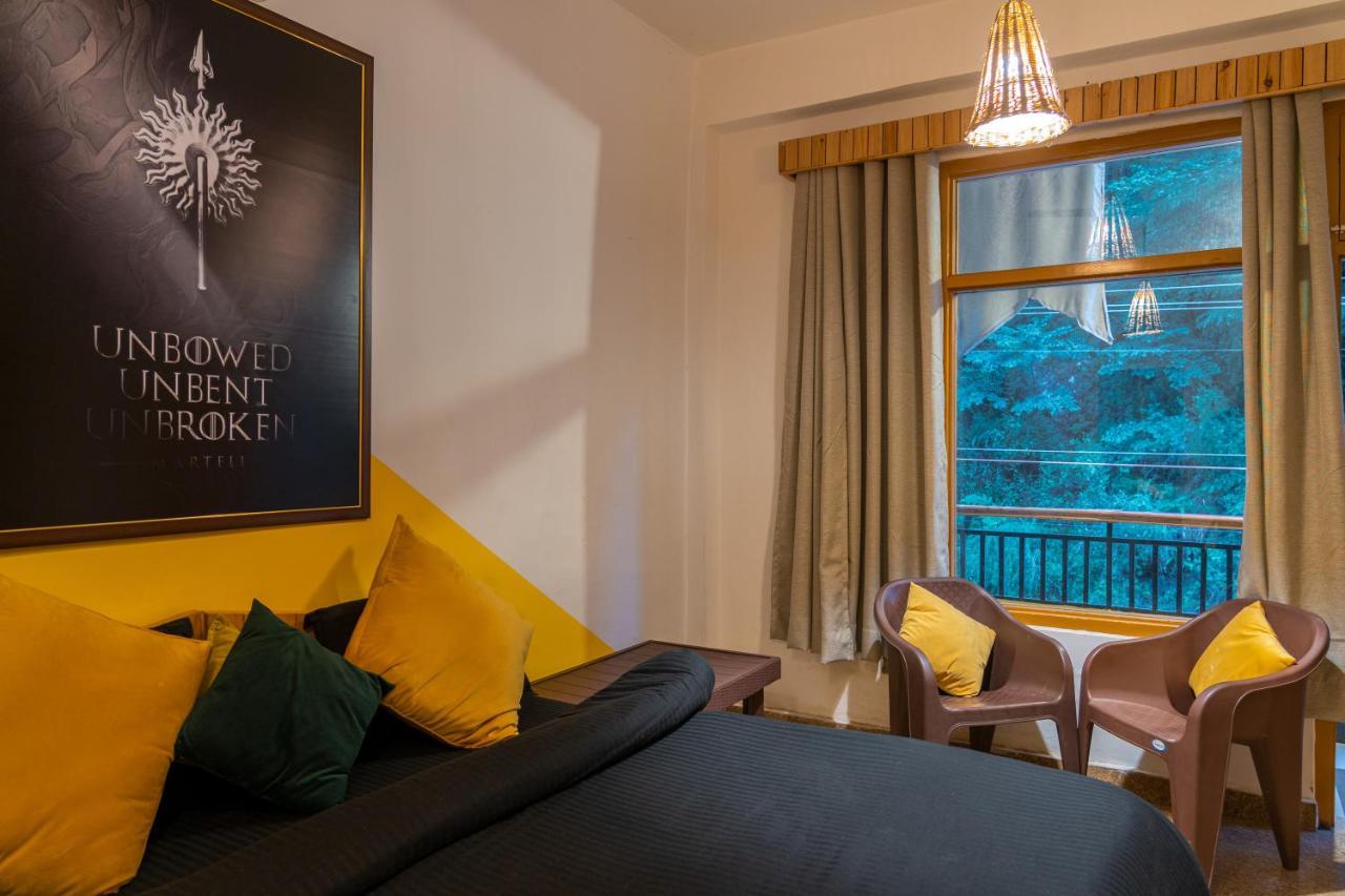 Whoopers Hostel Kasol Esterno foto