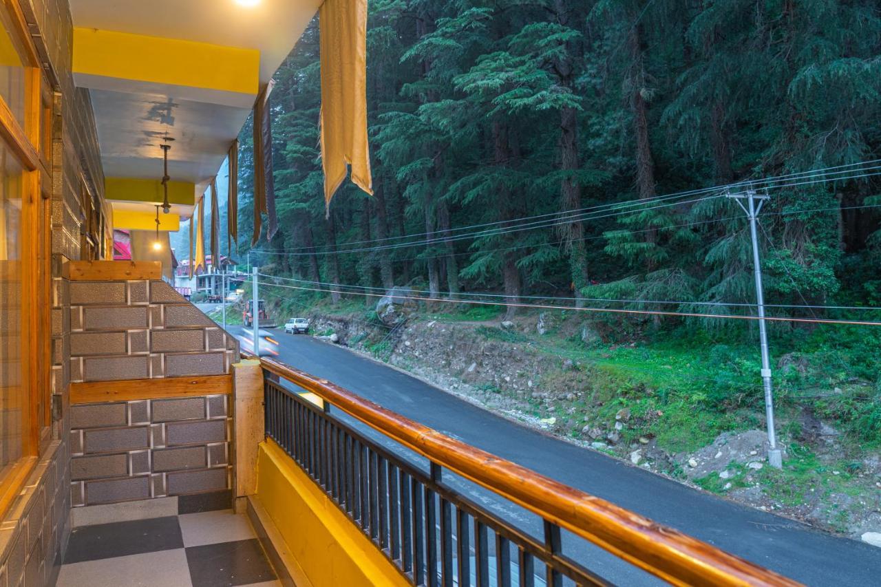 Whoopers Hostel Kasol Esterno foto